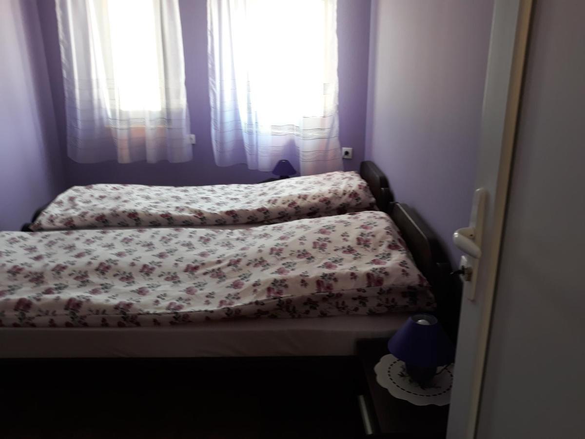 Andi Apartman Pacir Εξωτερικό φωτογραφία