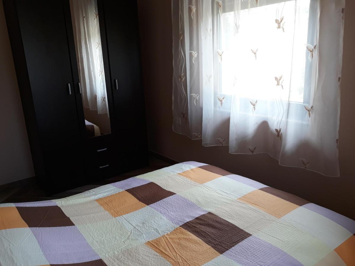 Andi Apartman Pacir Εξωτερικό φωτογραφία