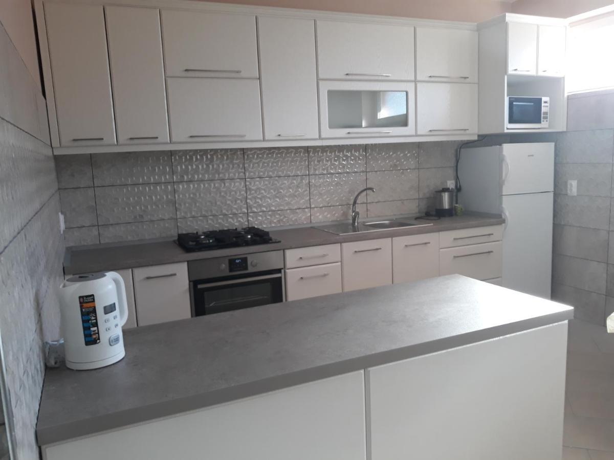 Andi Apartman Pacir Εξωτερικό φωτογραφία